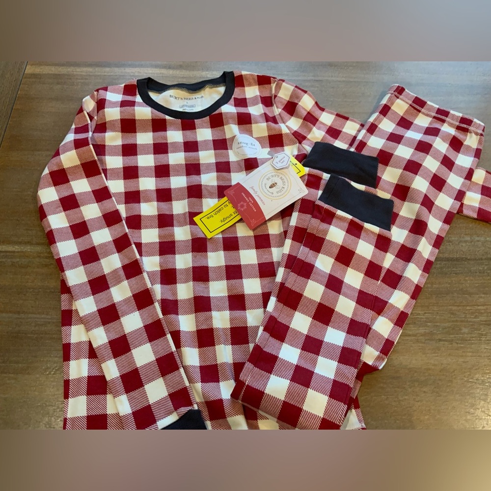 Burt’s Bees Boys red and gray checkered pajamas - size L